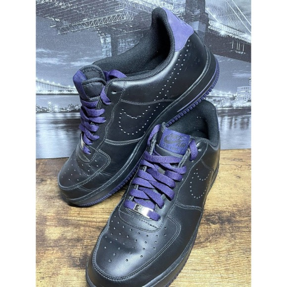 AWESOME Condition!! Nike Air Force‎ 1 Black And Purple Mens Shoe Size 10 main image 4